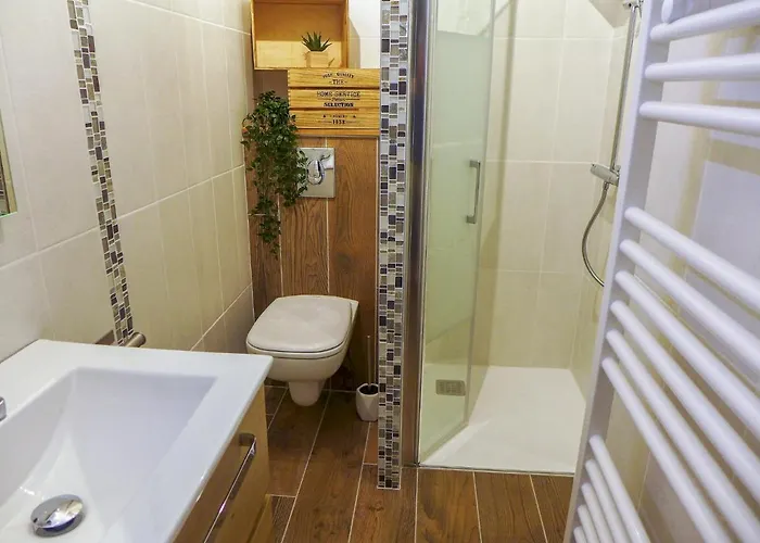 Maison Novel By Interhome שאמוני